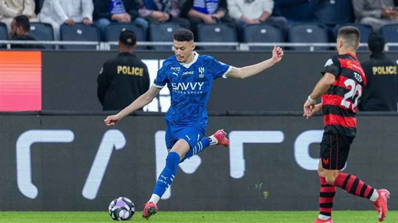 موعد وتفاصيل مشاهدة البث المباشر لمواجهة الهلال أمام فريق النجمة اللبناني